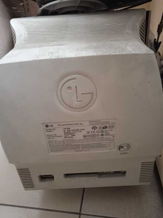 продается монитор