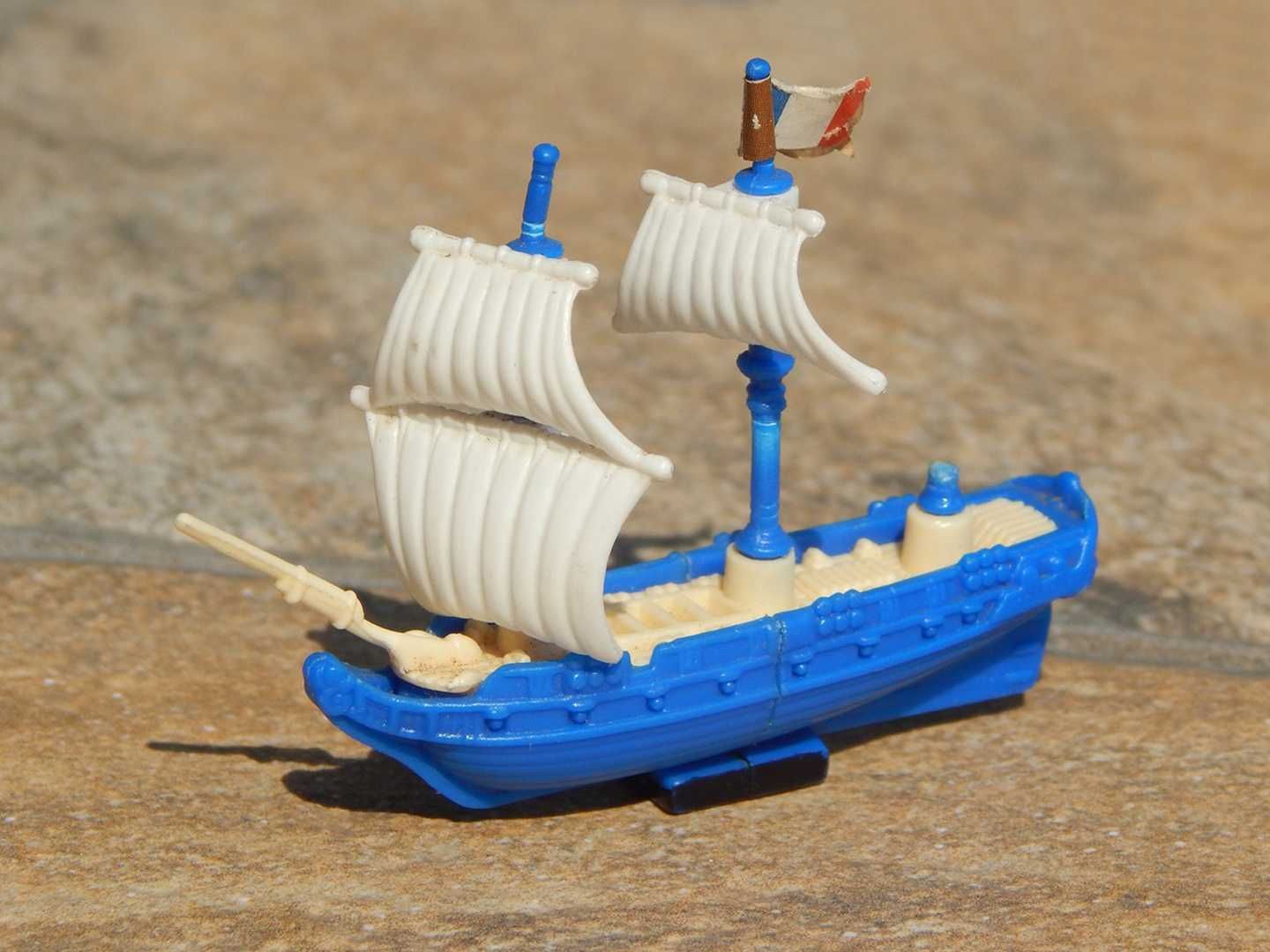 Jucarie macheta nava corabie franceza cu panze plastic  Kinder