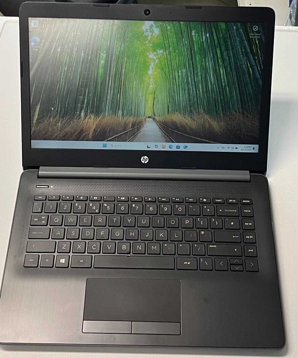 Лаптоп HP - 14" AMD Ryzen 3 |8GB RAM|128GB SSD
