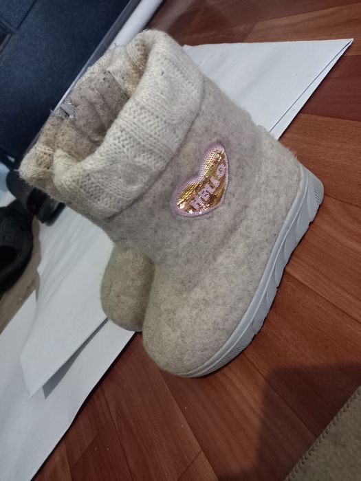 Продам сапоги детская