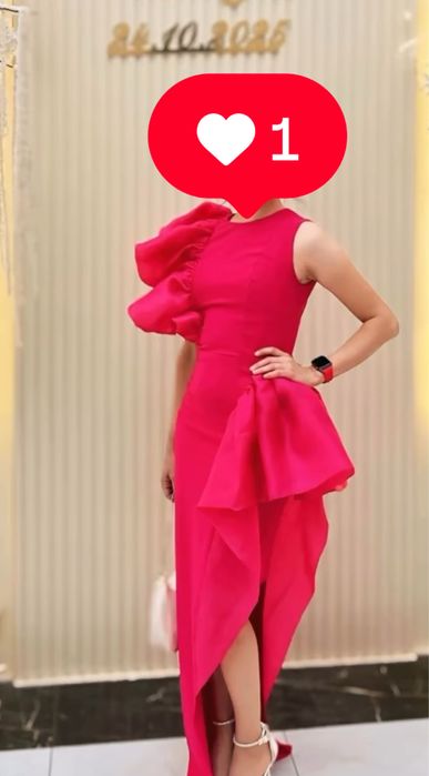 Продам малиновое платья