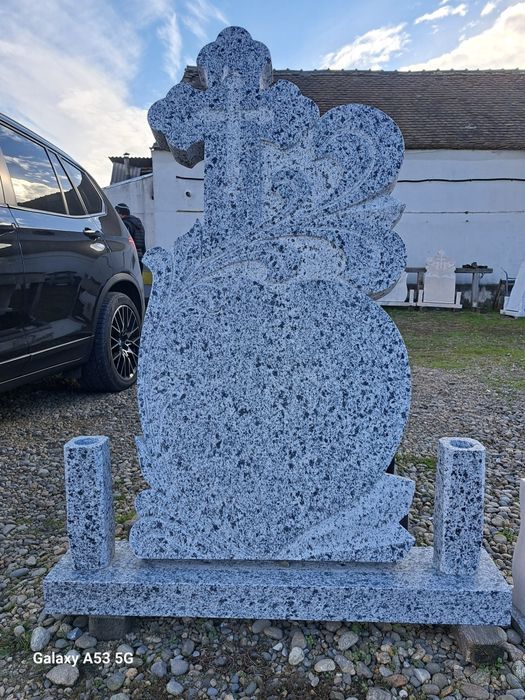 Cruci marmură și granit