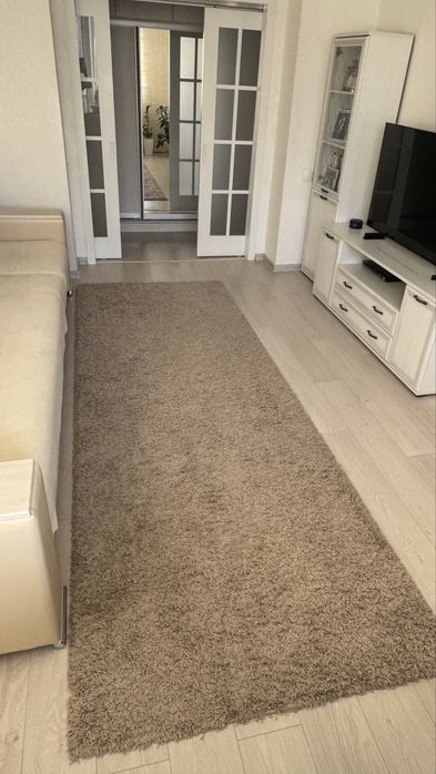Ковер с мягким длинным ворсом