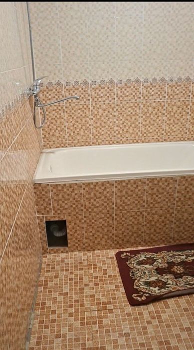 Бетонкадан 100 м.Корасу -6 массивда 1  хоналик квартира сотувда,1 этаж