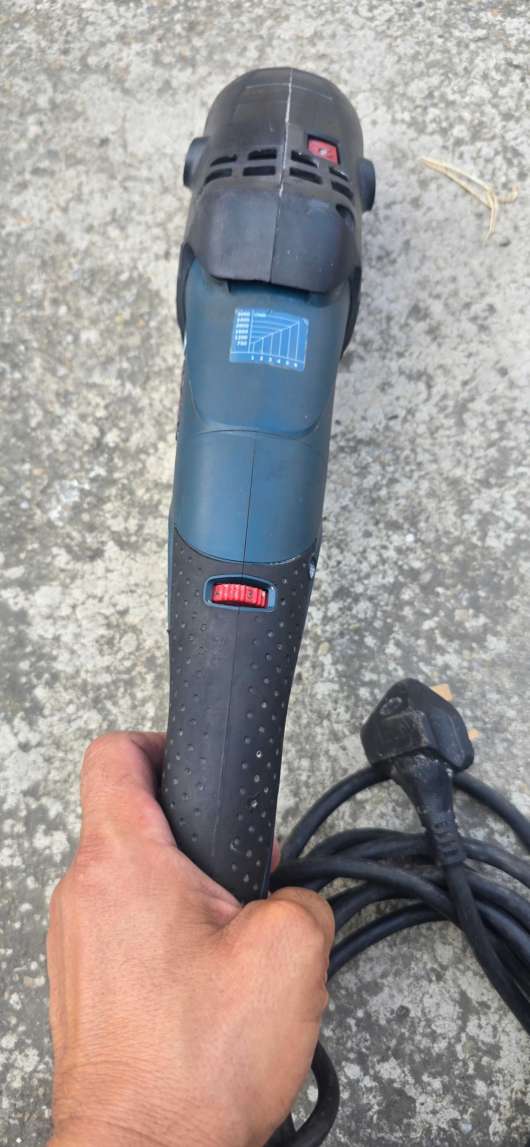 Masina de polisat Bosch GPO 14 CE