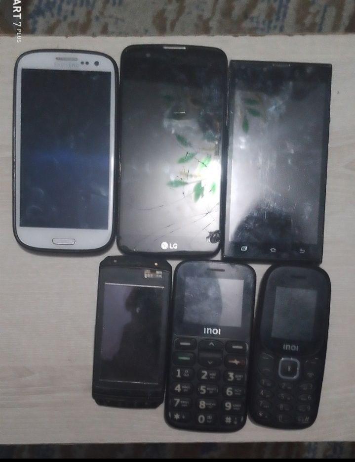 Xar xil turdagi telefonlar, ishlatilgan,Ishlaydi bir xillari, i