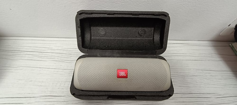 Boxa portabila jbl flip 5