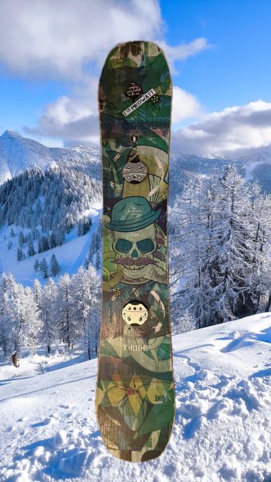 Set Snowboard cu legaturi si boots