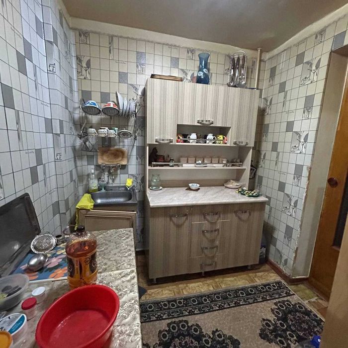 Продам свою 3/3/4 квартиру м-в Ялангач