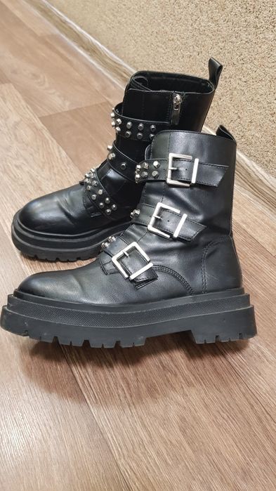 Ботинки женские Stradivarius 38р.