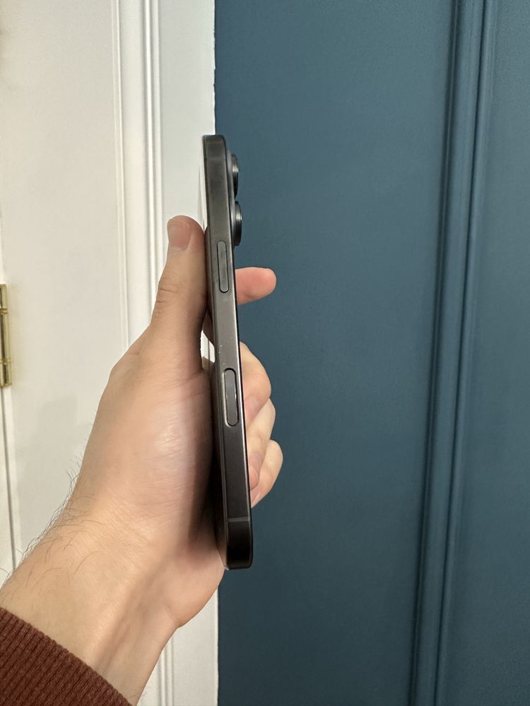 Iphone 16 pro max 9sikl