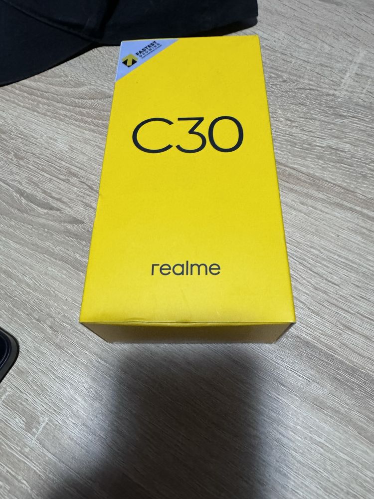 Телефон RealMe c30