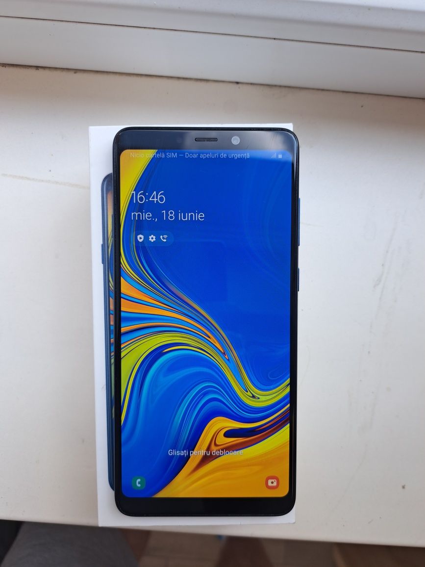 Samsung Galaxy A9 (2018) – 128GB, 6GB RAM, cu husă și cutie originală