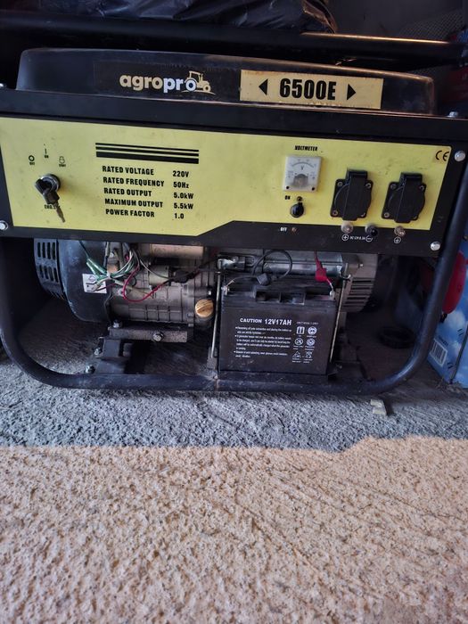 Vând generator curent