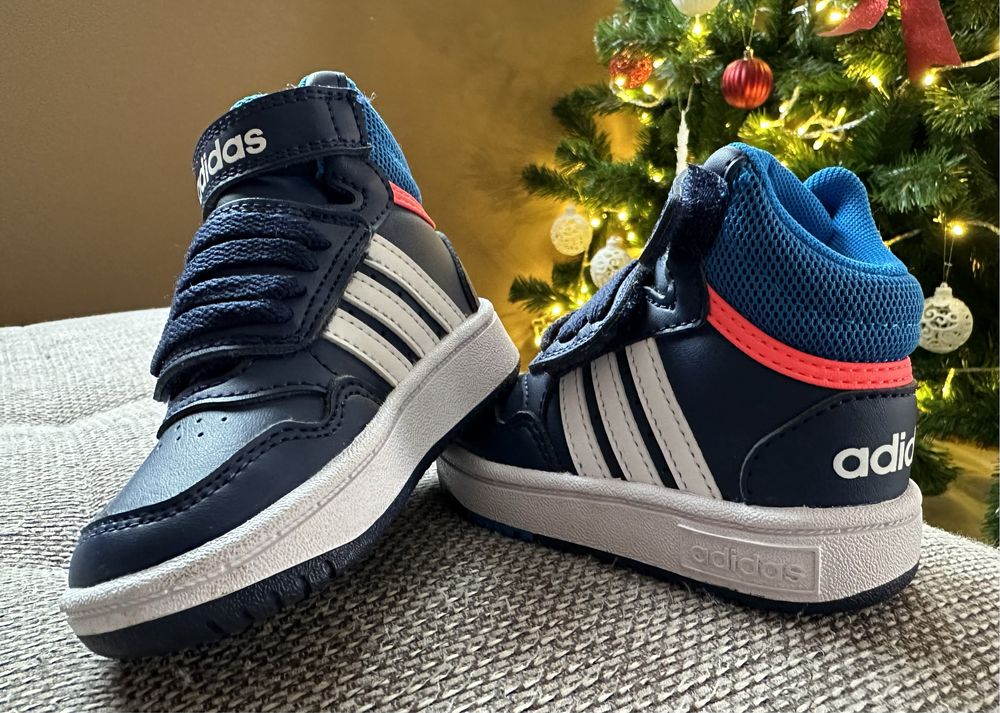Бебешки обувки Adidas