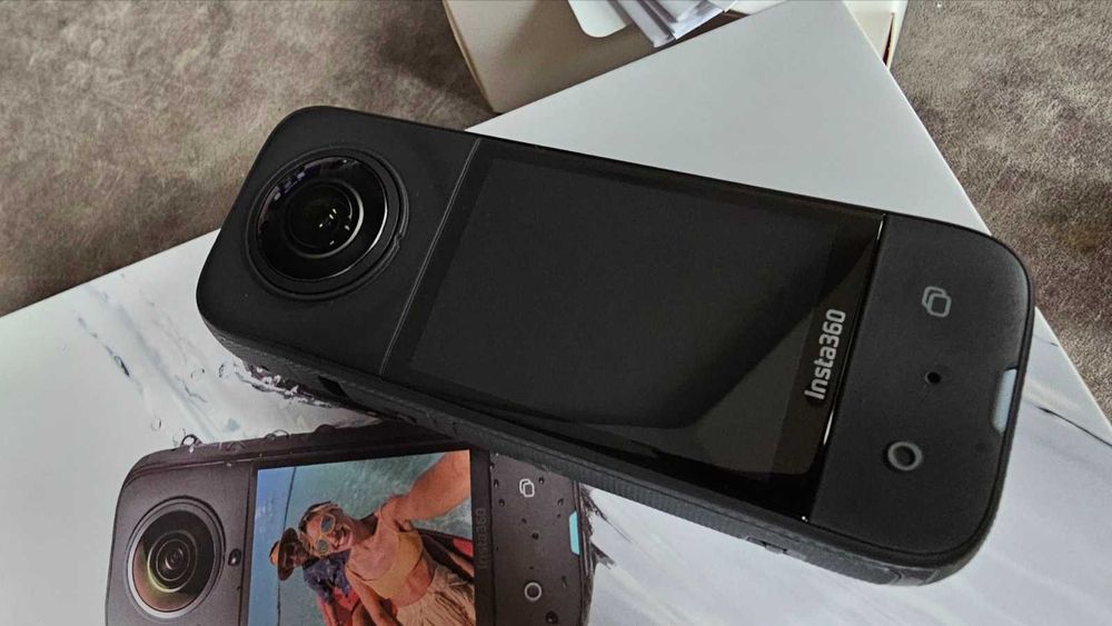 камера Insta 360 X3