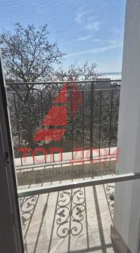Двустаен! Обзаведен! кв.Бриз! Втори етаж! Гледка към морето! Код 74070