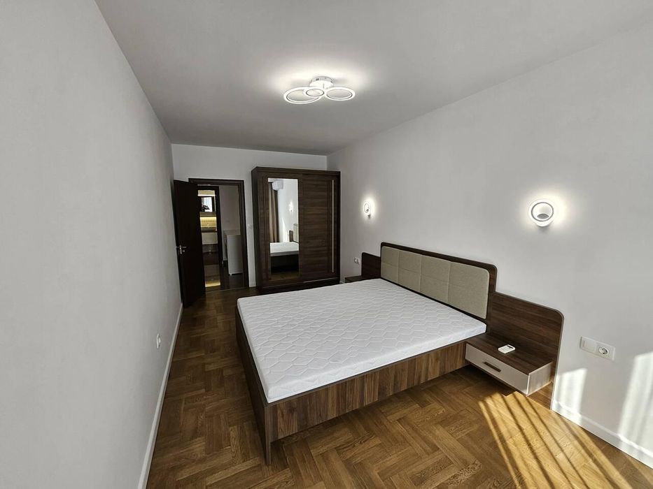 Дава се под наем Тристаен апартамент в Пловдив, Център - 127 кв.м за 900 € - Снимка #5