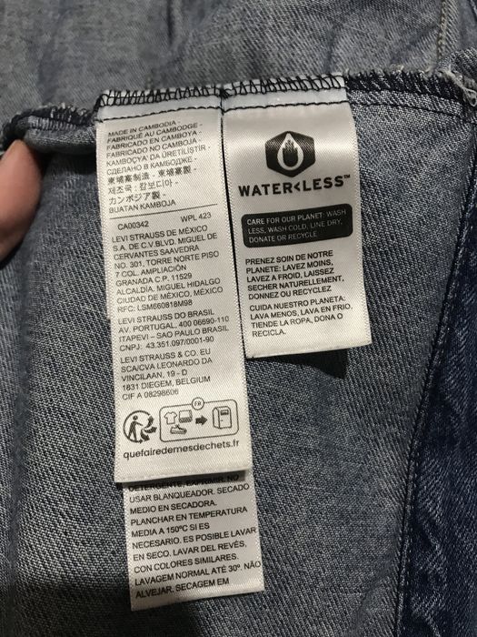 Geaca originala Levis!