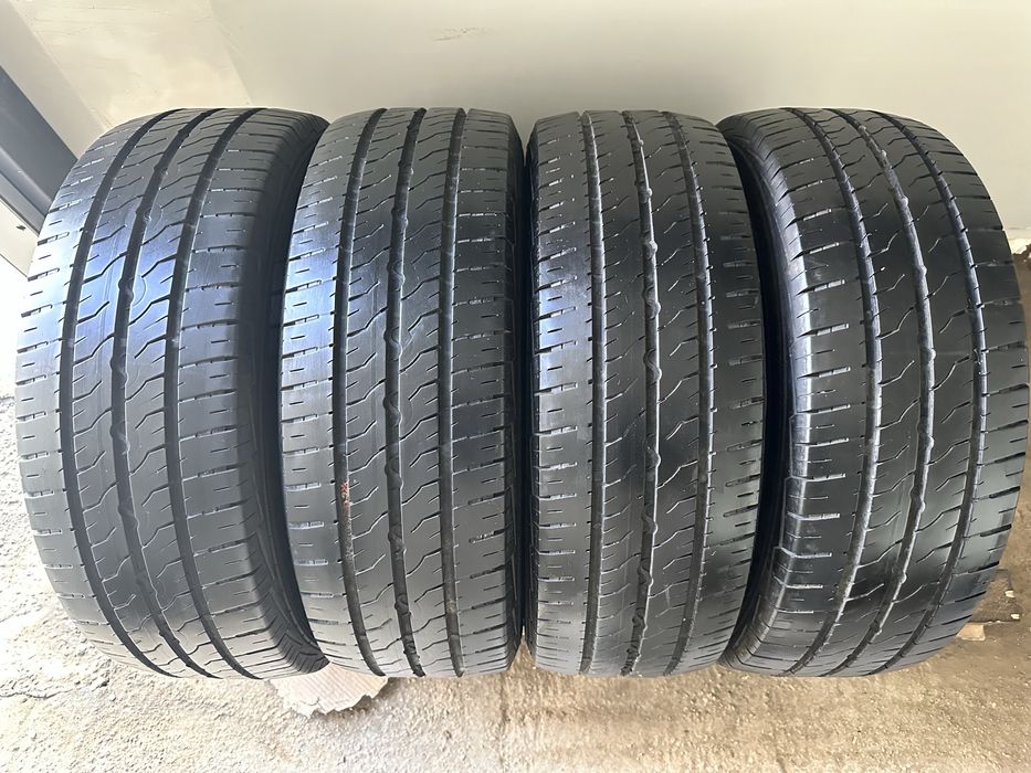 215/65 R16 C Semperit Van-Life 2