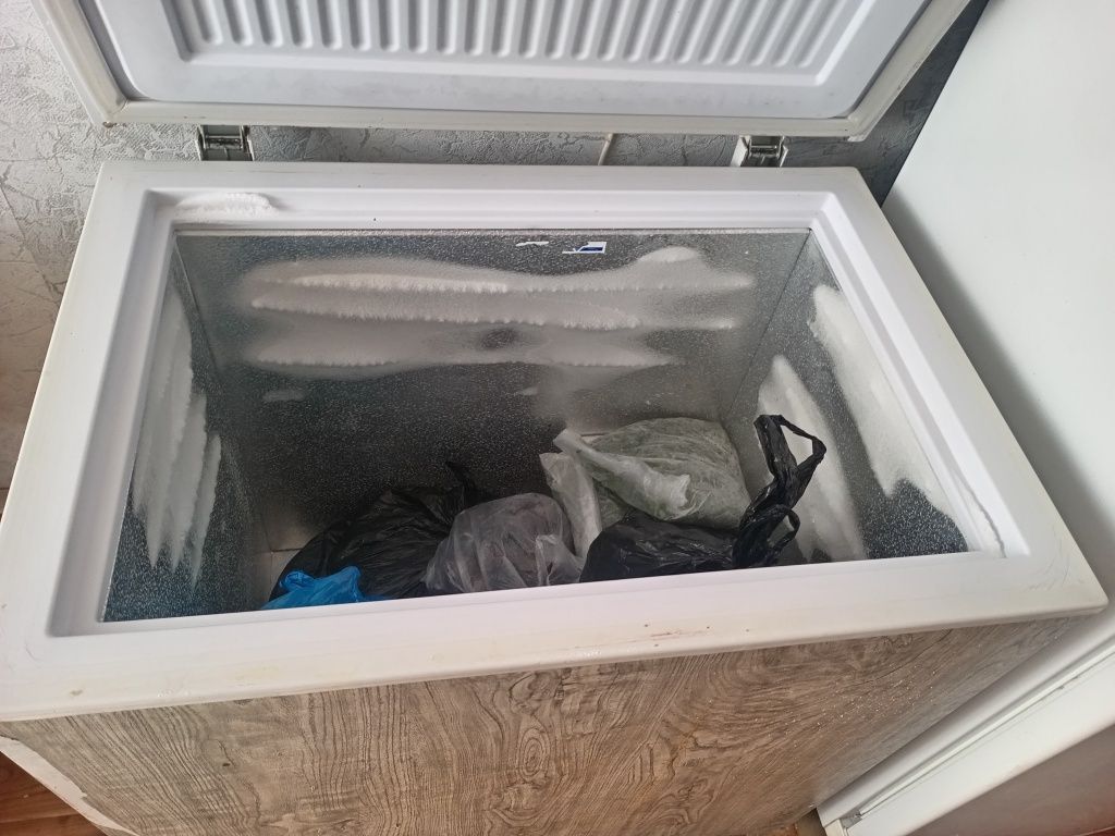 Продам морозильную камеру