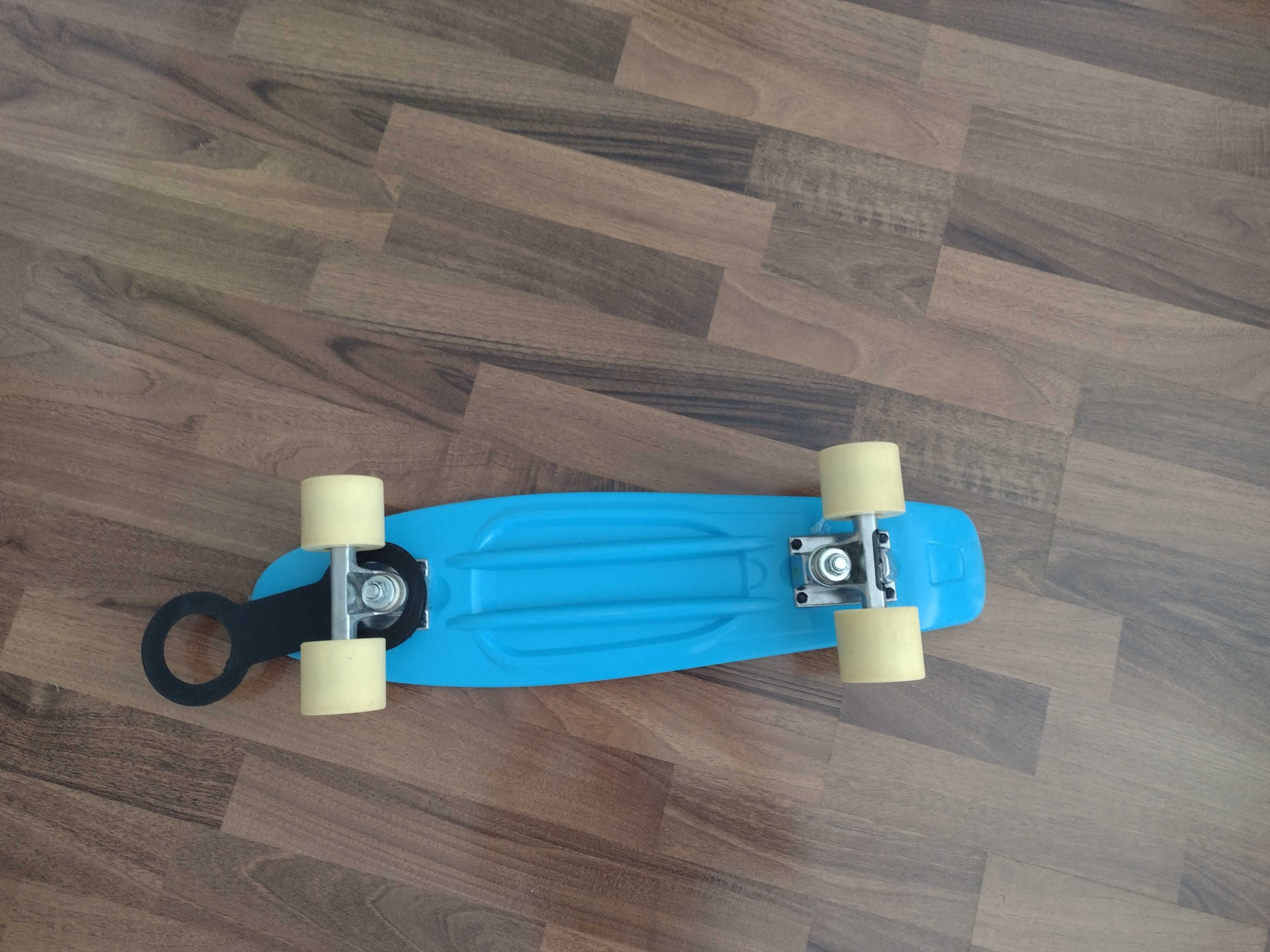 Skateboard Oxelo PLAY 500 si Casca skateboard MF 500