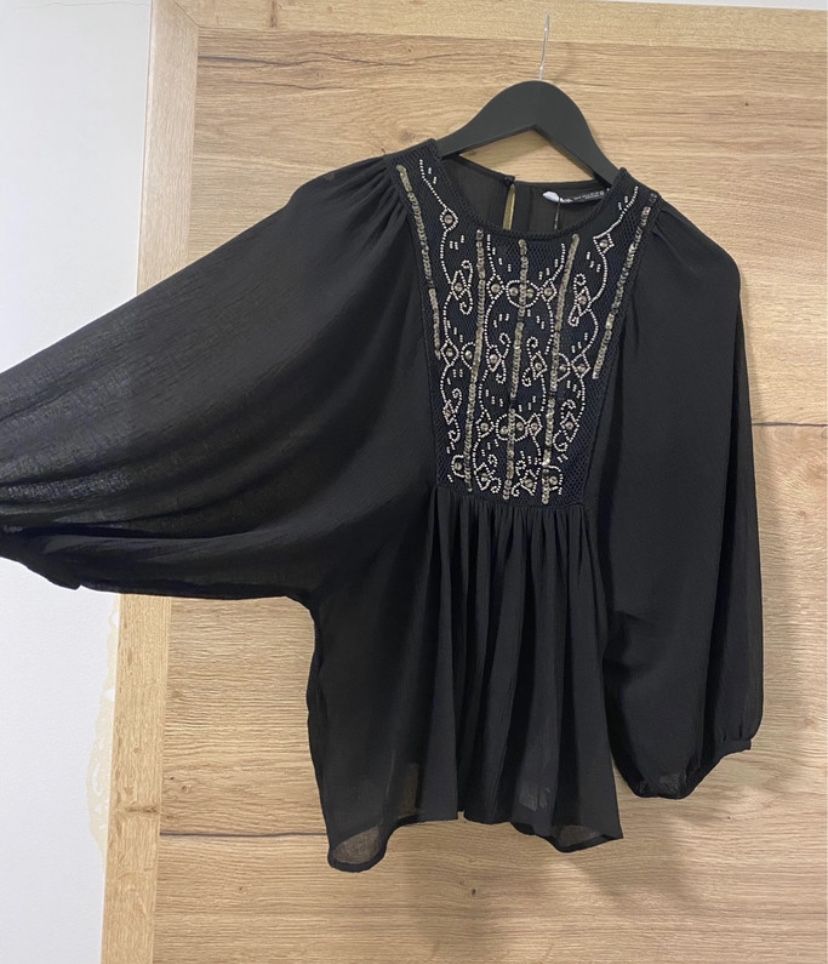 Bluza/top cu margele pe piept,Zara,marimea S