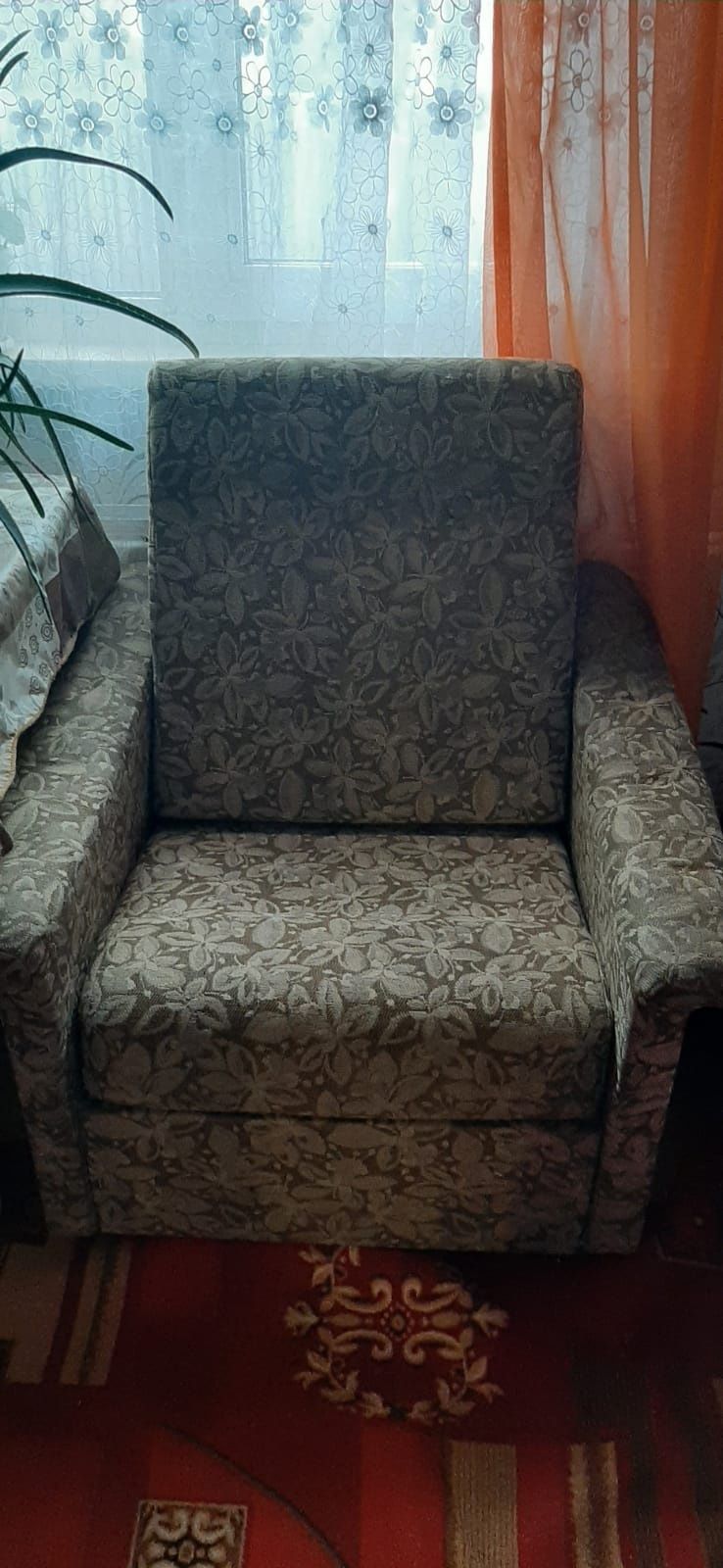 Кресло от советского мягкого уголка