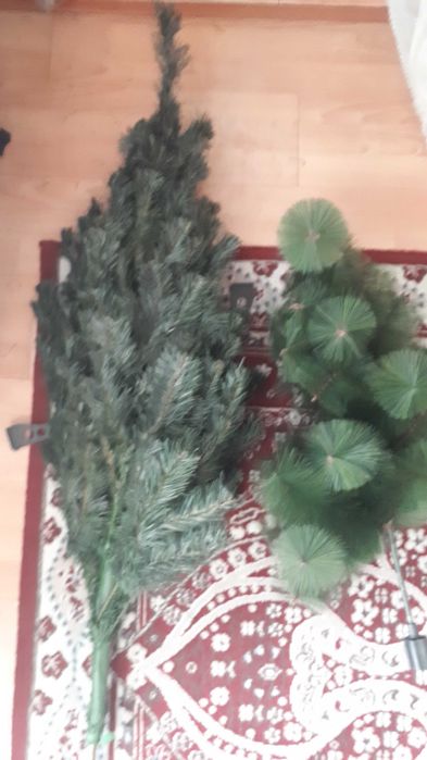 Продам ёлки искусственные