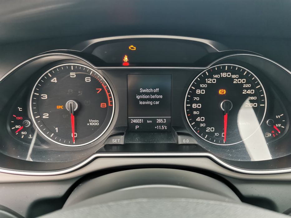 Audi A4 1.8 tfsi 170 cp 2012