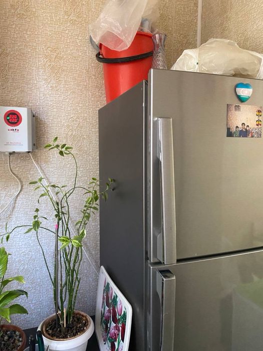 Продаётся 2 ком с мебель техникой 8 мкр