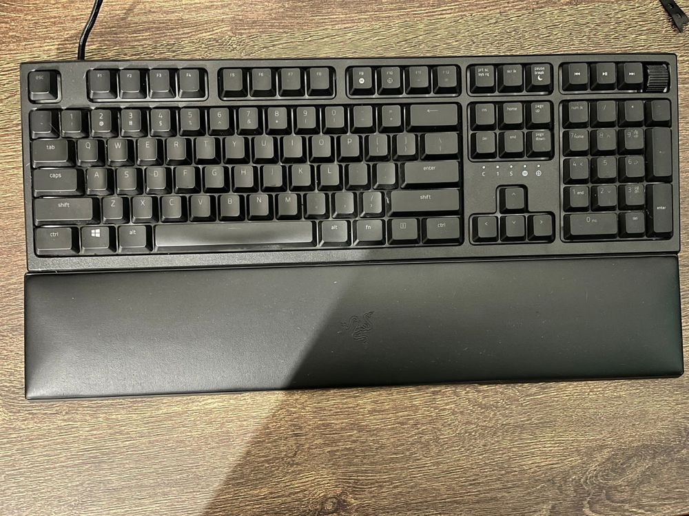 Tastatura Gaming Razer Ornata V2