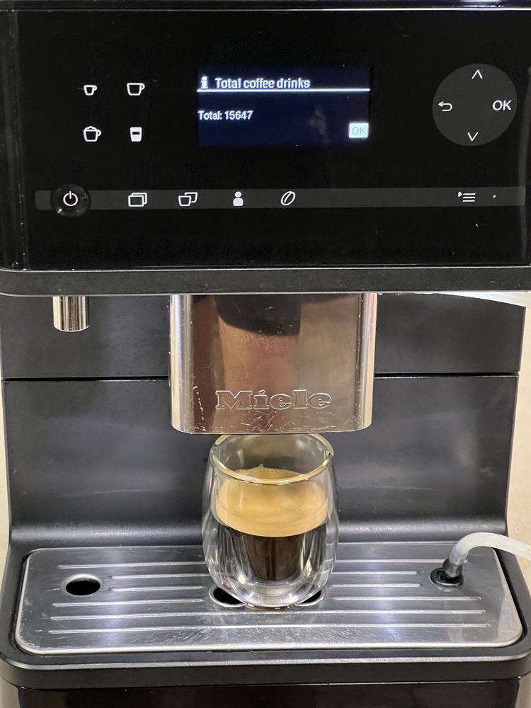 Кафемашина кафе автомат miele CM6550