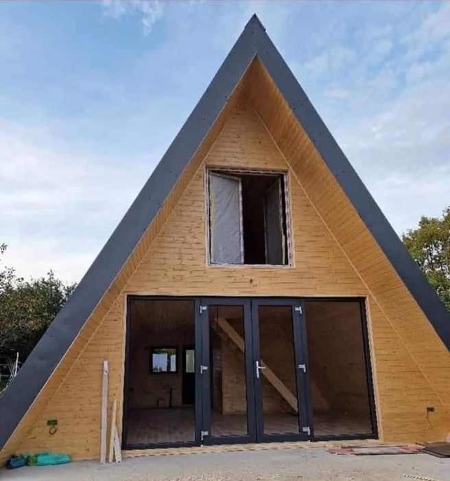 Vând cabane tip A frame