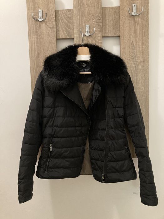 Яке Armani Exchange