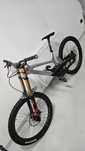 YT Tues Pro Race Bicicleta Downhill
