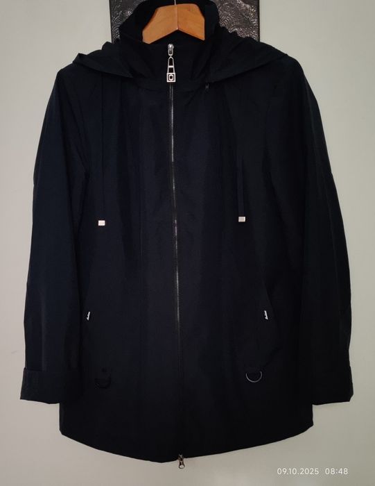 Новая женская ветровка 48,50  размер.