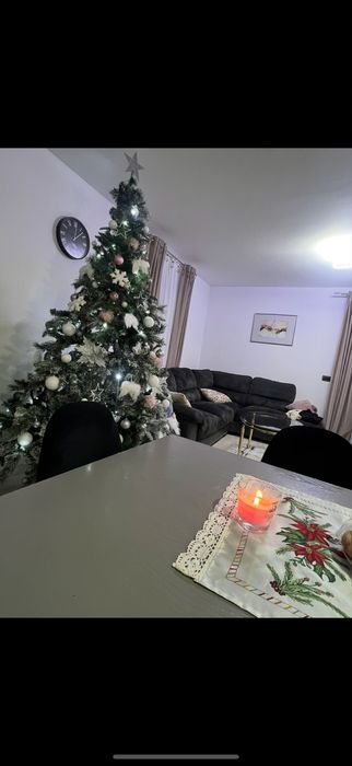 Brad artificial cu efect nins