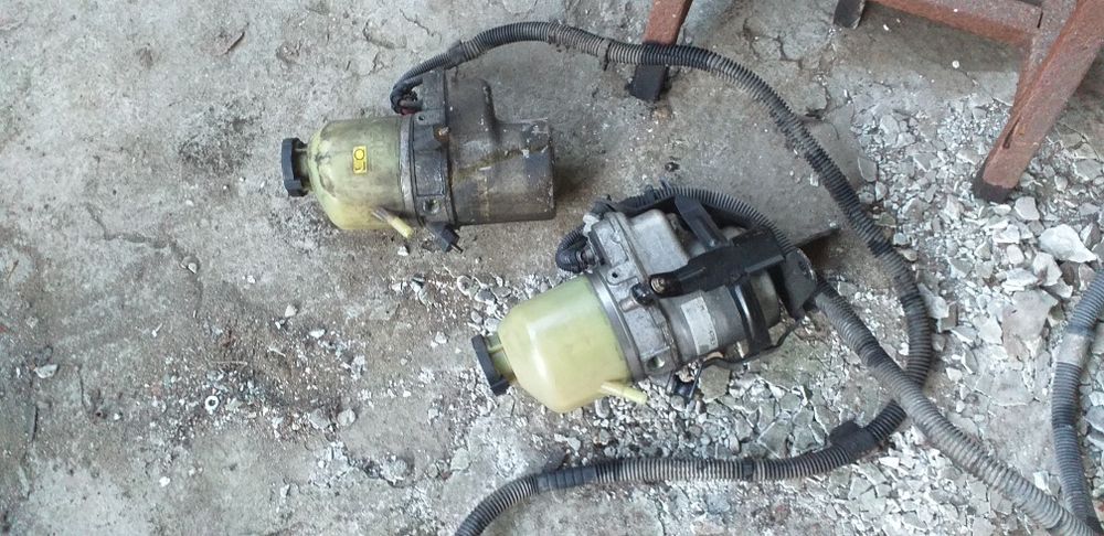 Pompă servodirectie opel astra  h 1.6 16 v  1.8 16 v