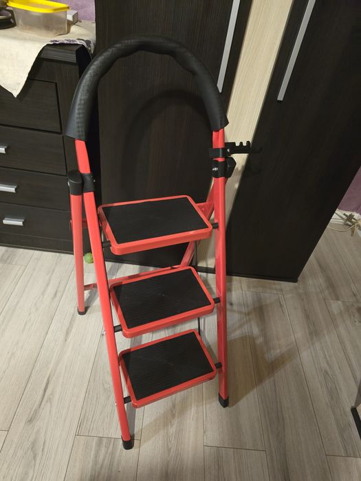 Vand scara metalica pliabila