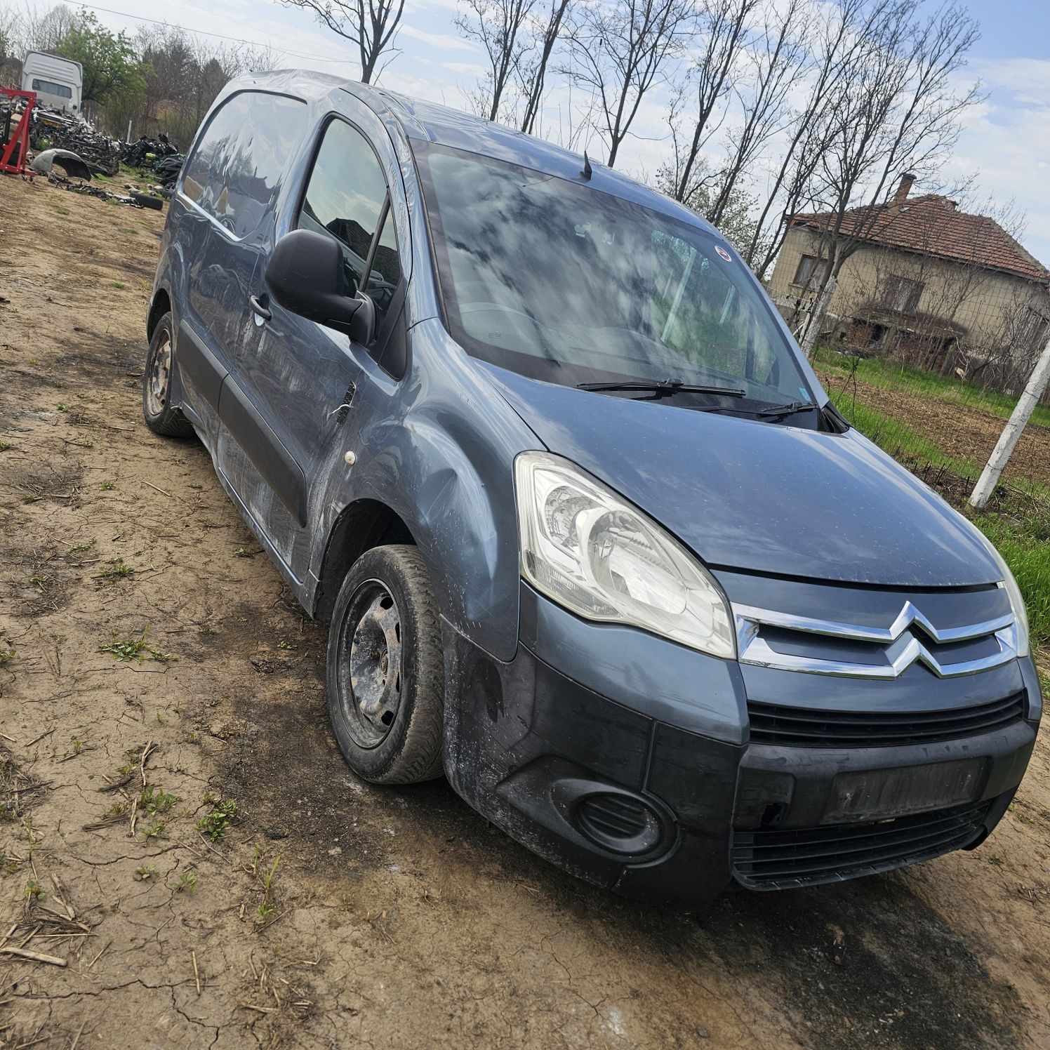 Citroën Berlingo 1.6 дизел на части само.