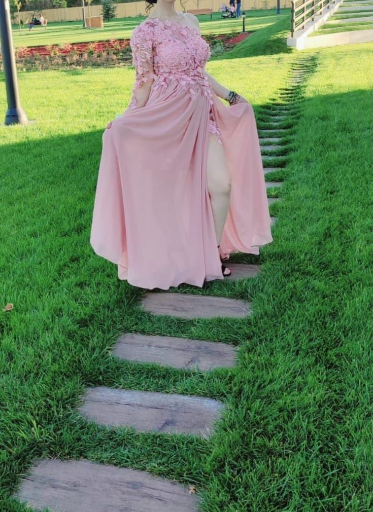 Rochie eleganta de seara roz