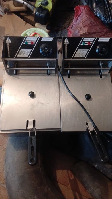 Продам фритюрница для жарки чикен фри почти новая не пользовались