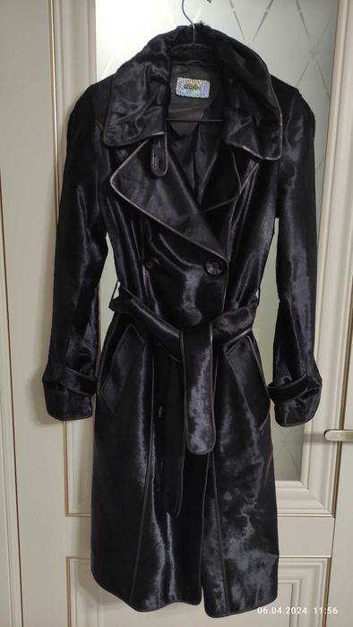 Пальто из пони женское