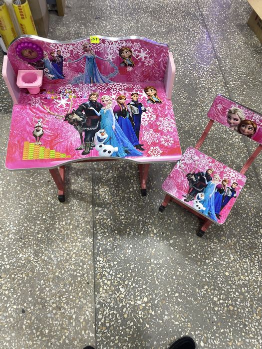 Bolajonlarimiz uchun mustaxkam partalar.