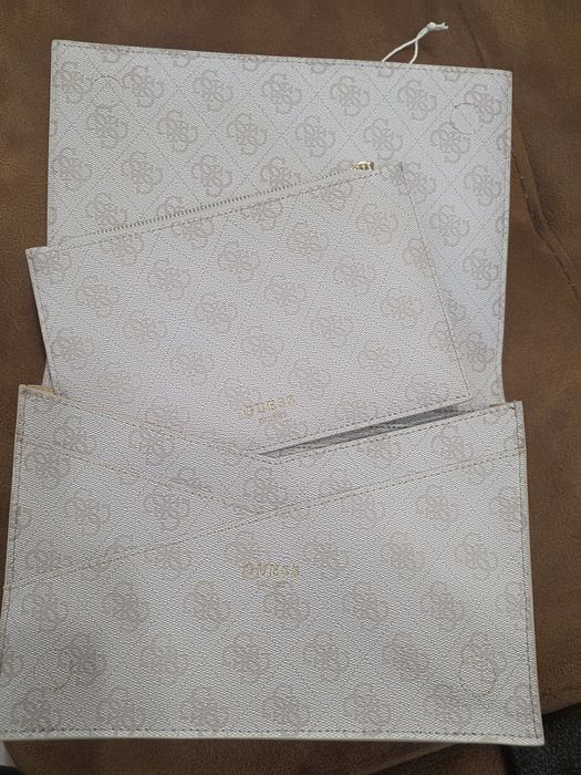 Портфейл Guess Orlina - в кутия