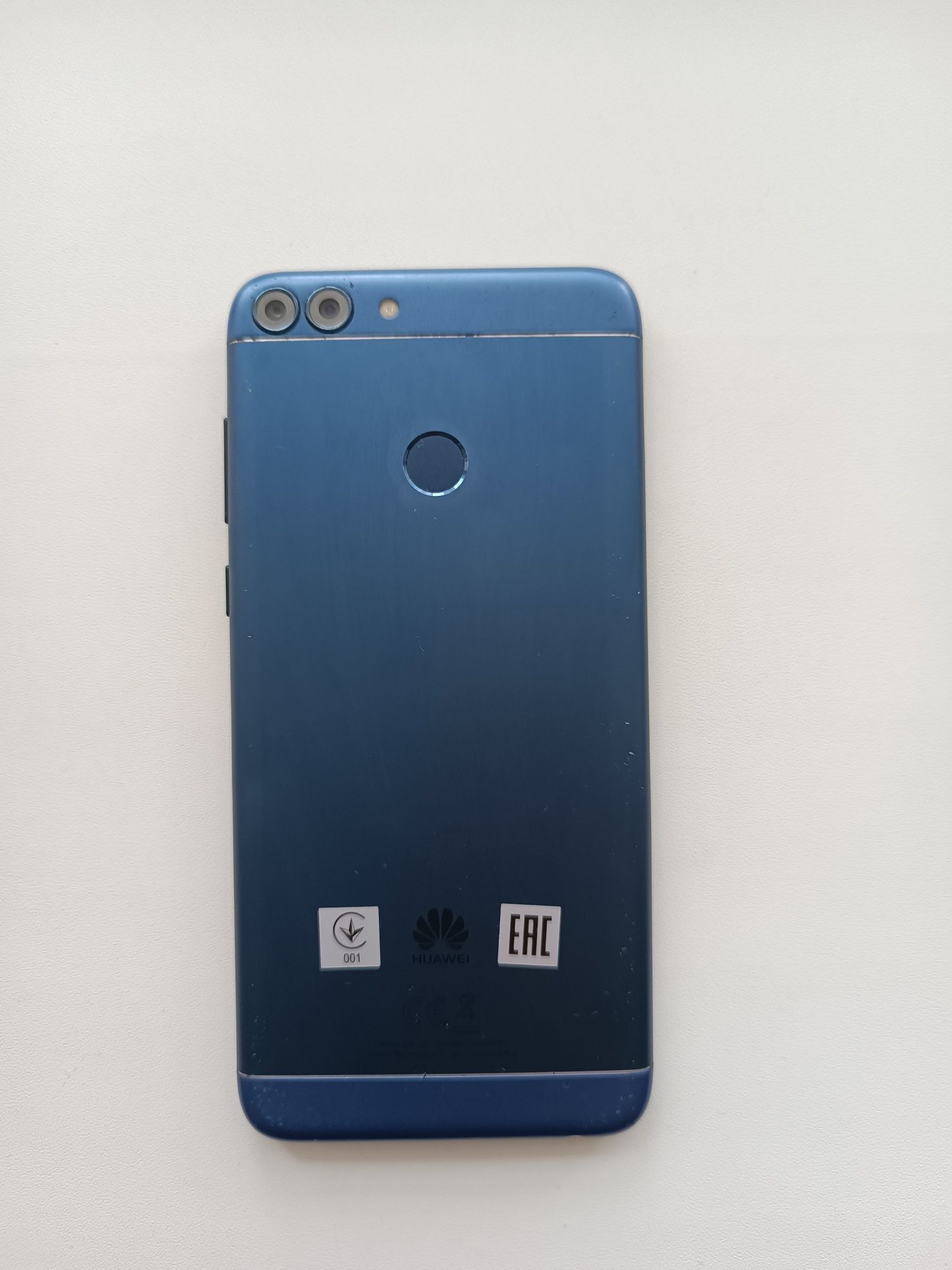 Huawei P smart.           .