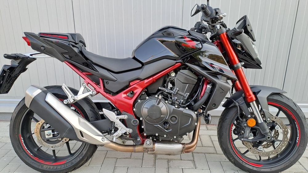 Honda Hornet 750 2023