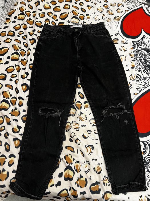 Blugi in stsre fostte buna material gros