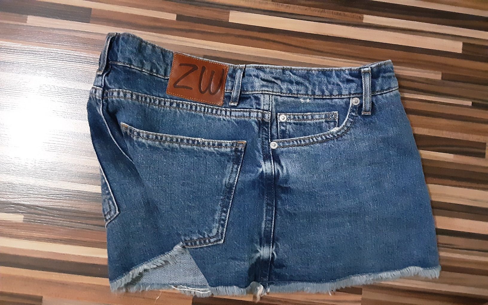 (XS) ZARA сет 2 части нова къса пола & панталон и топ рязана дантела